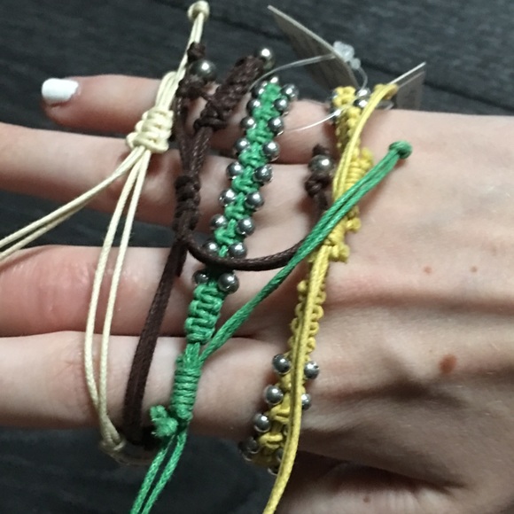 🦋4 bracelets🦋 - Picture 3 of 7